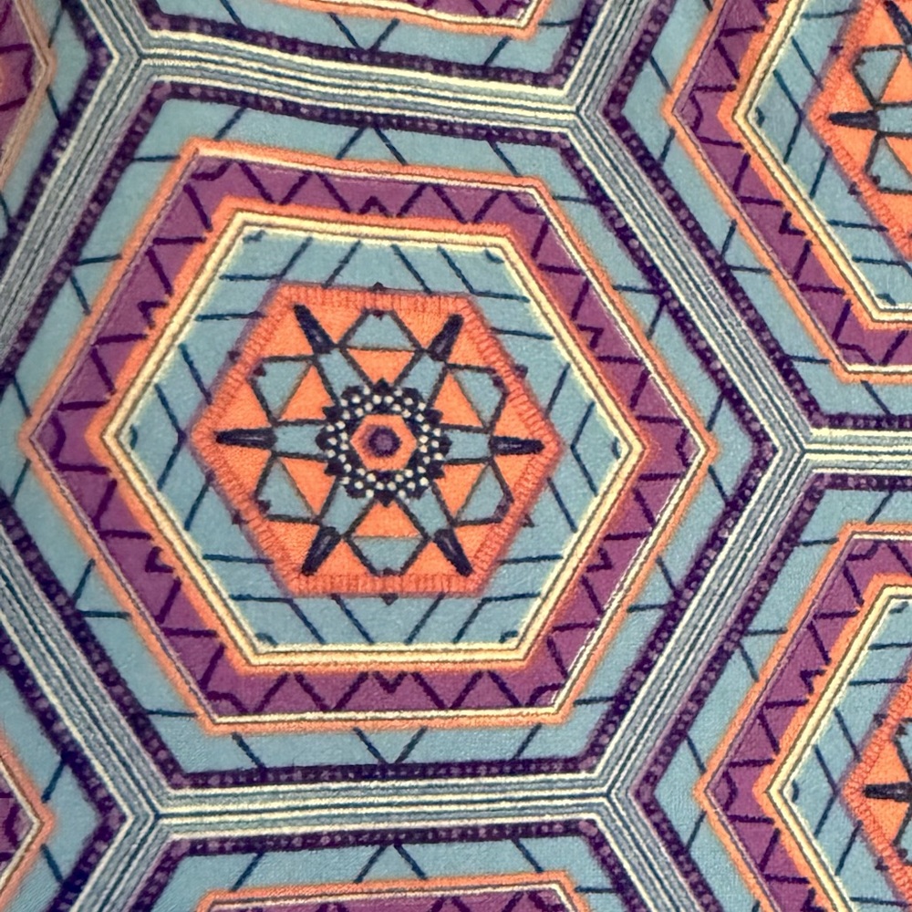 NWOT LuLaRoe Purple and Blue Geometric TC Leggings